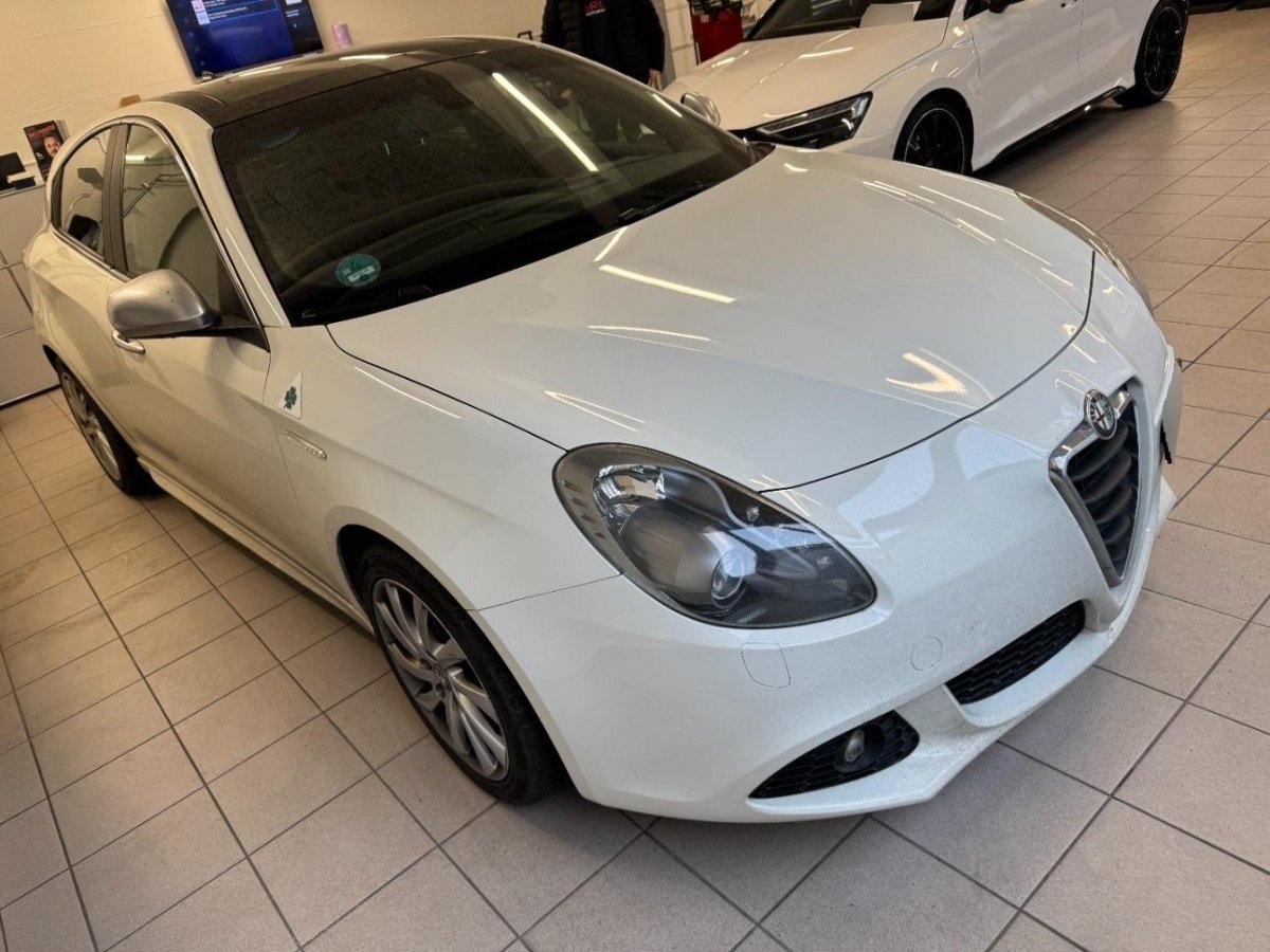 ALFA ROMEO Giulietta 1750 TBi Qverde, 235 HP