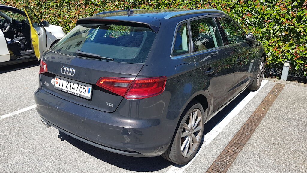 Audi A3 2.0 TDI Spottback ambiente Quattro