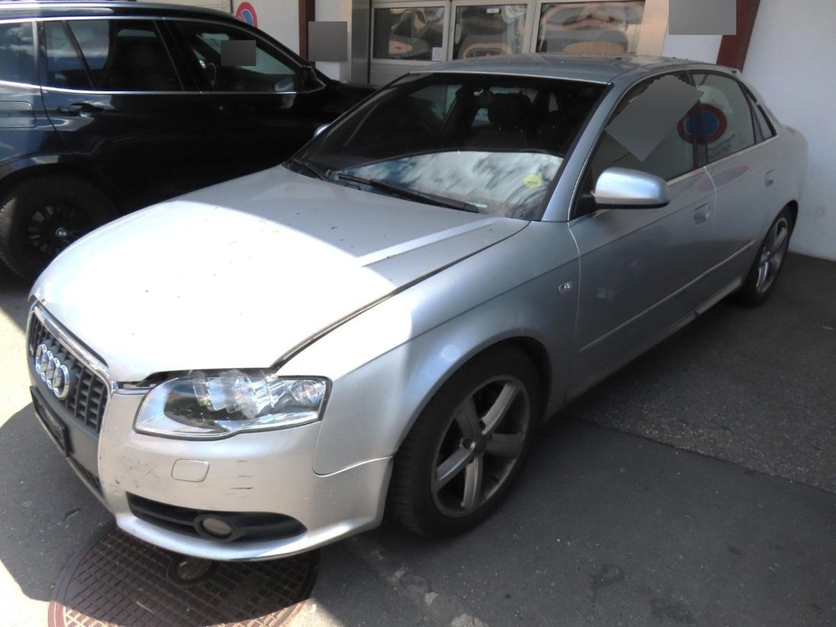 Audi A4 2.0 T quattro, 200 HP