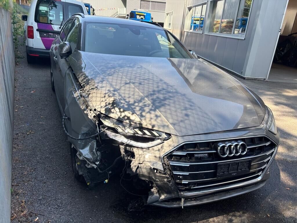 AUDI A4 40 TDI S line quattro S-tronic