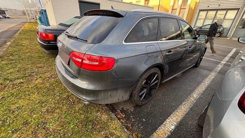 AUDI A4 Avant 3.0 TDI quattro, 245 HP