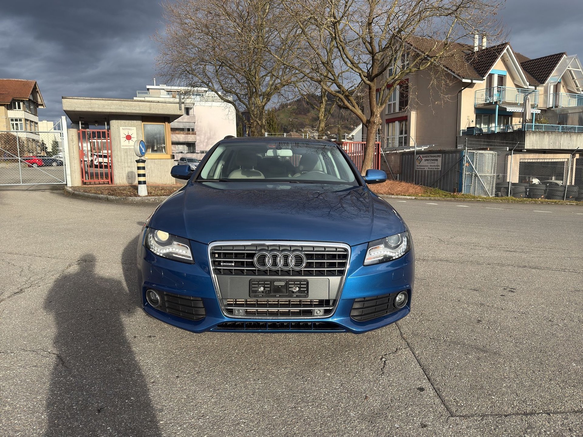 AUDI A4 Av.qu. 2.0TFSI Frisch ab Mfk