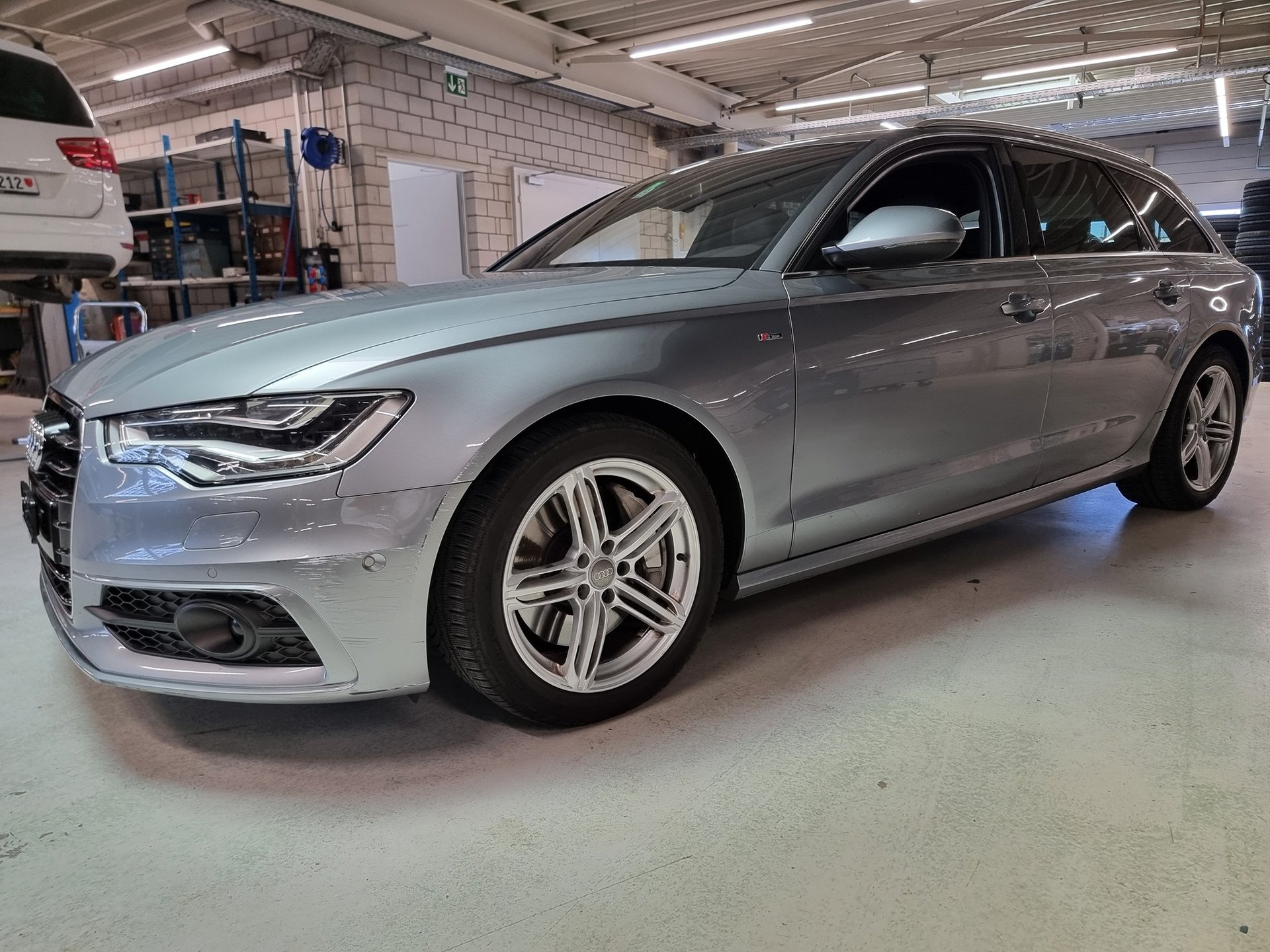 AUDI A6 Av.qu3.0BiTDI