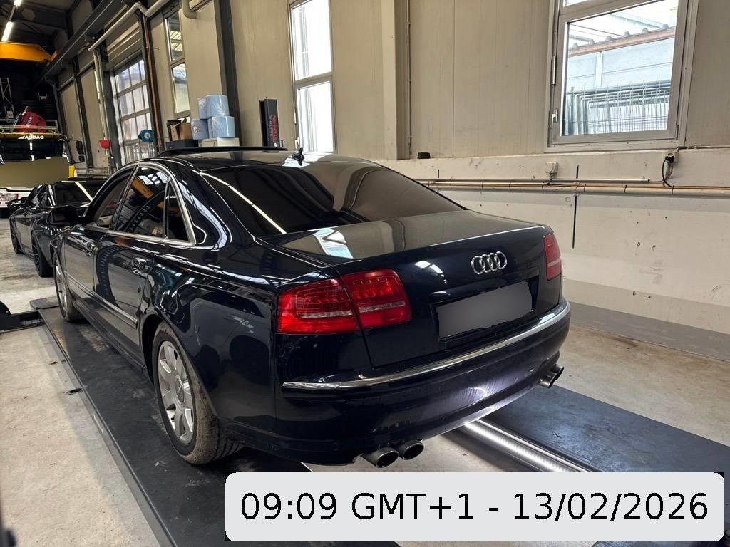 AUDI A8 4.2 FSI quattro, 350 HP