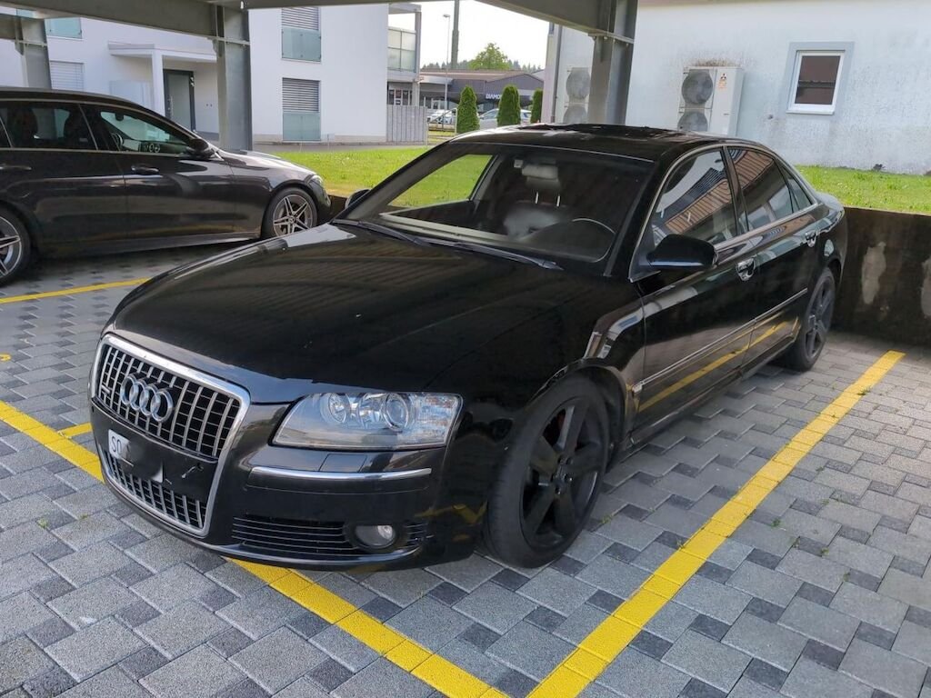 Audi A8 4.2 V8 TDI  quattro