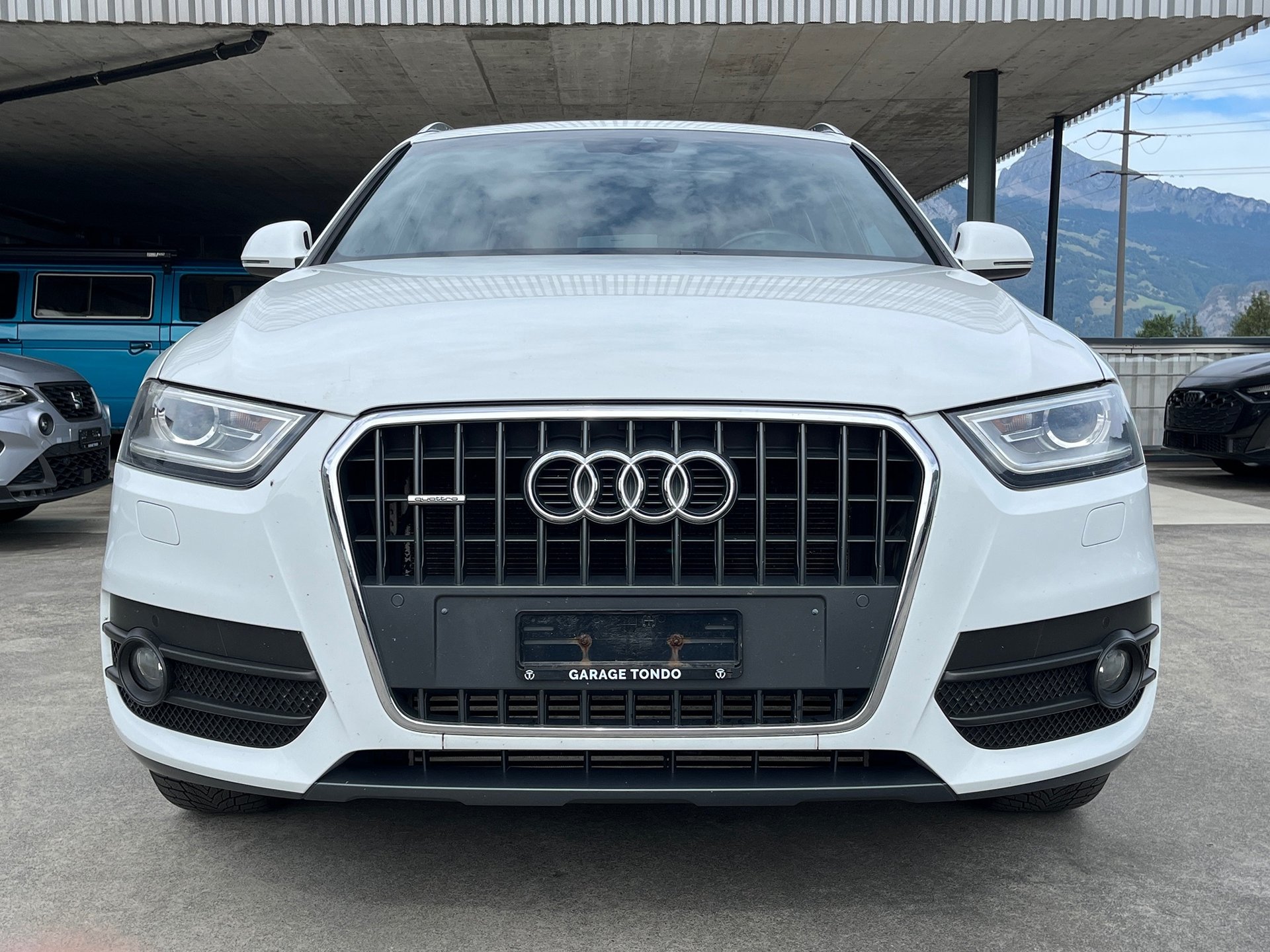 AUDI Q3