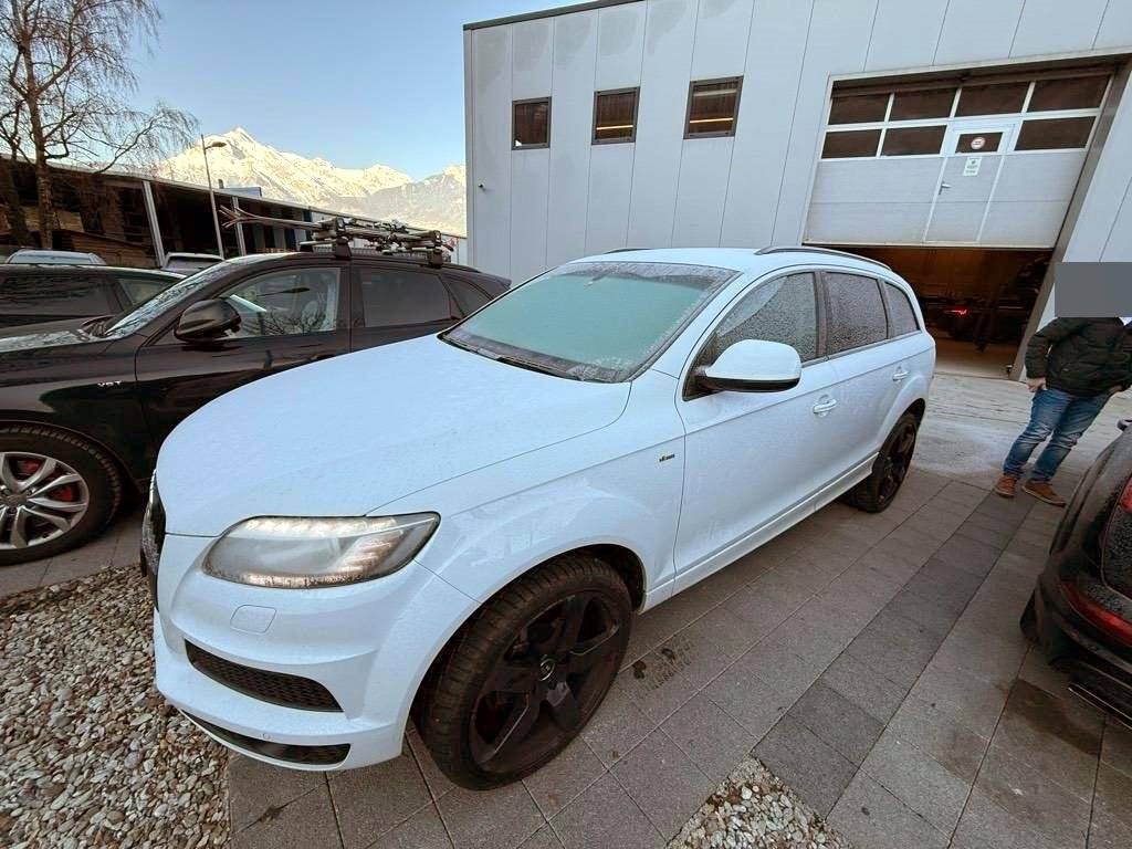 AUDI Q7 3.0 TDI quattro, 204 HP