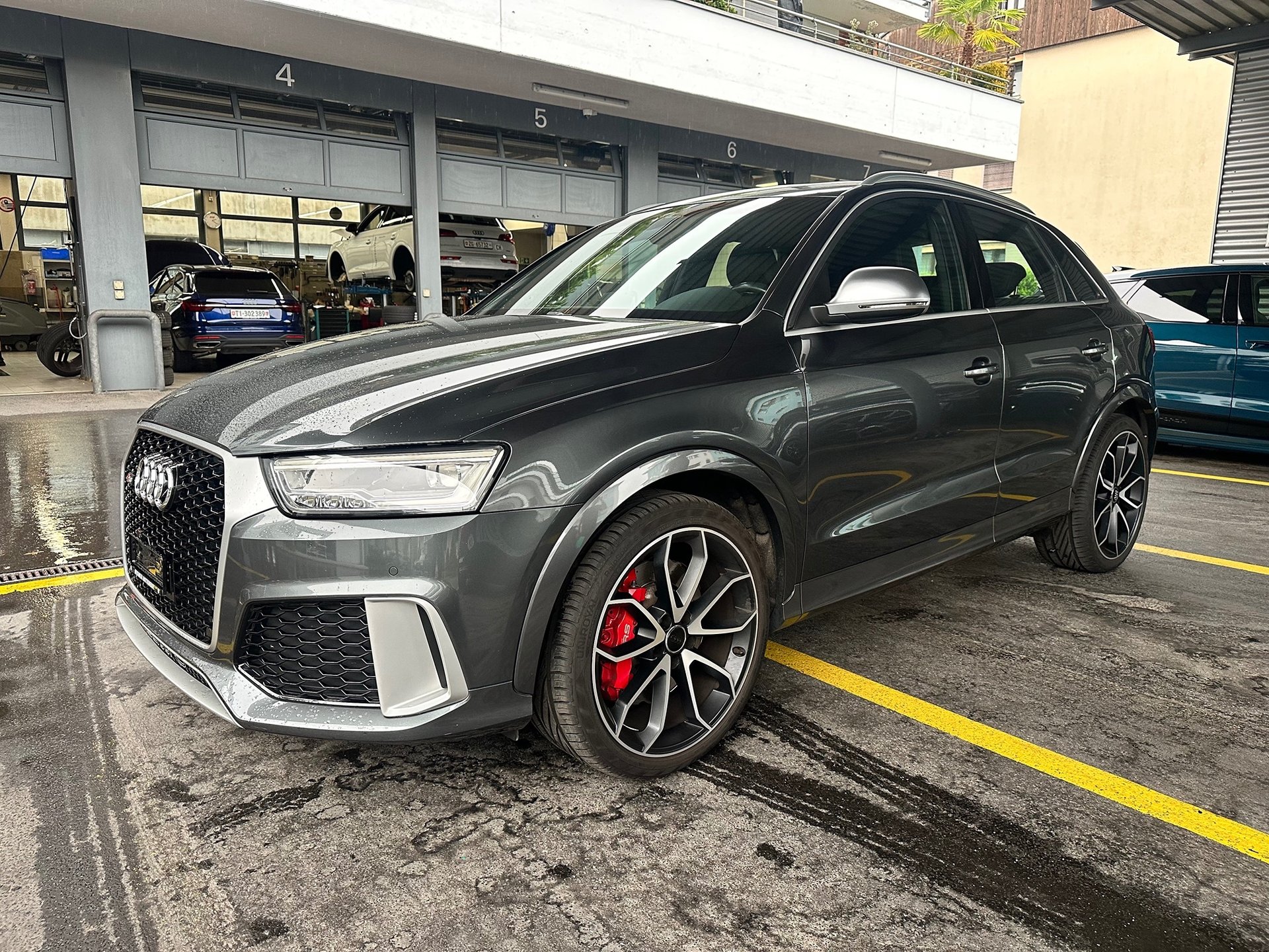 AUDI RS Q3 Perf.