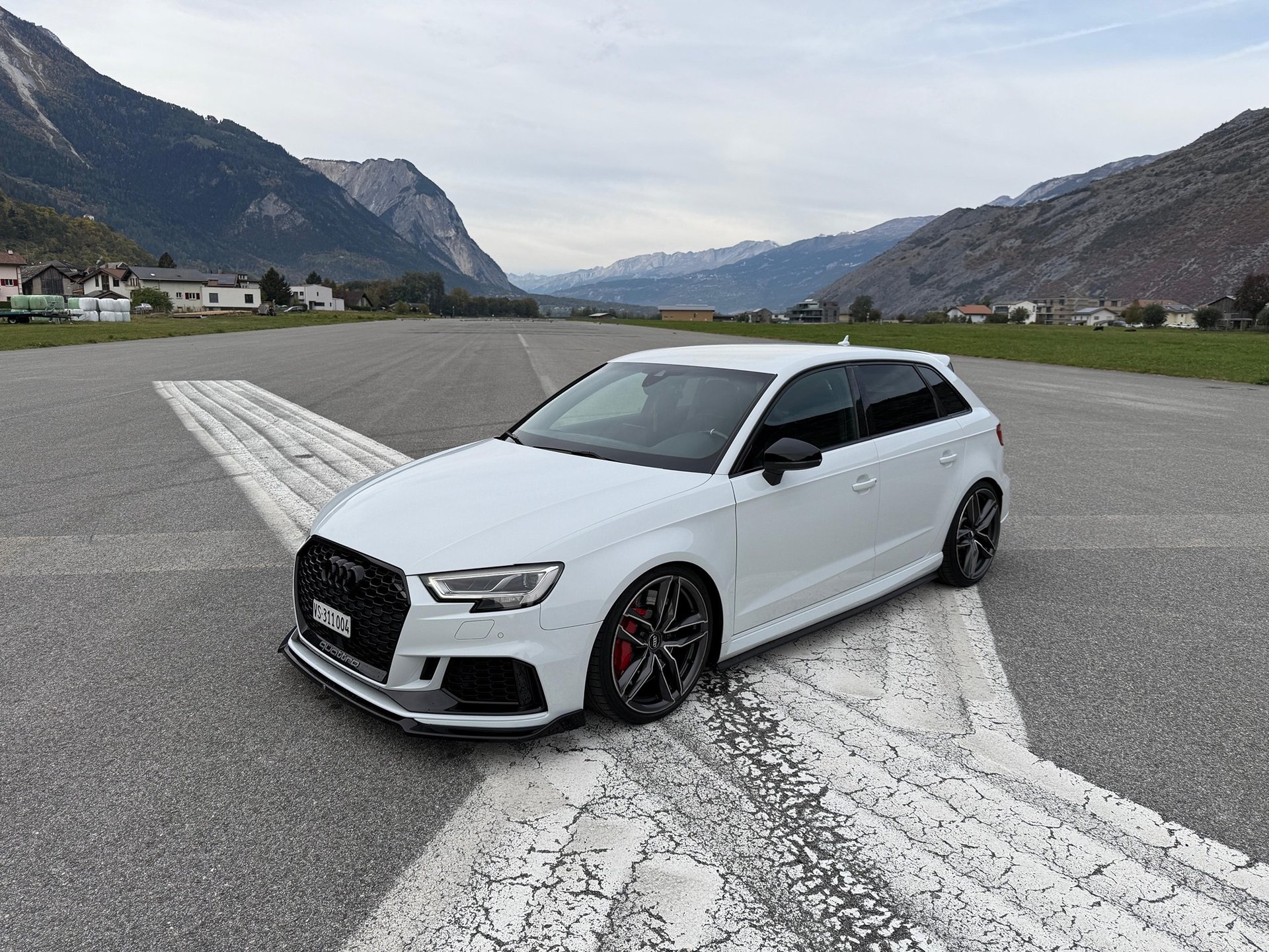 AUDI RS3 SB quattro
