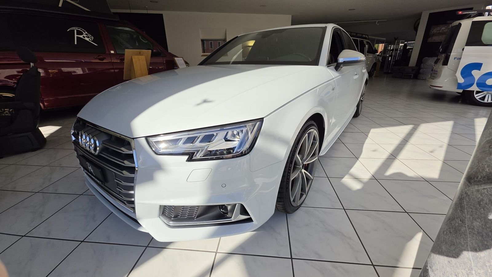 AUDI S4