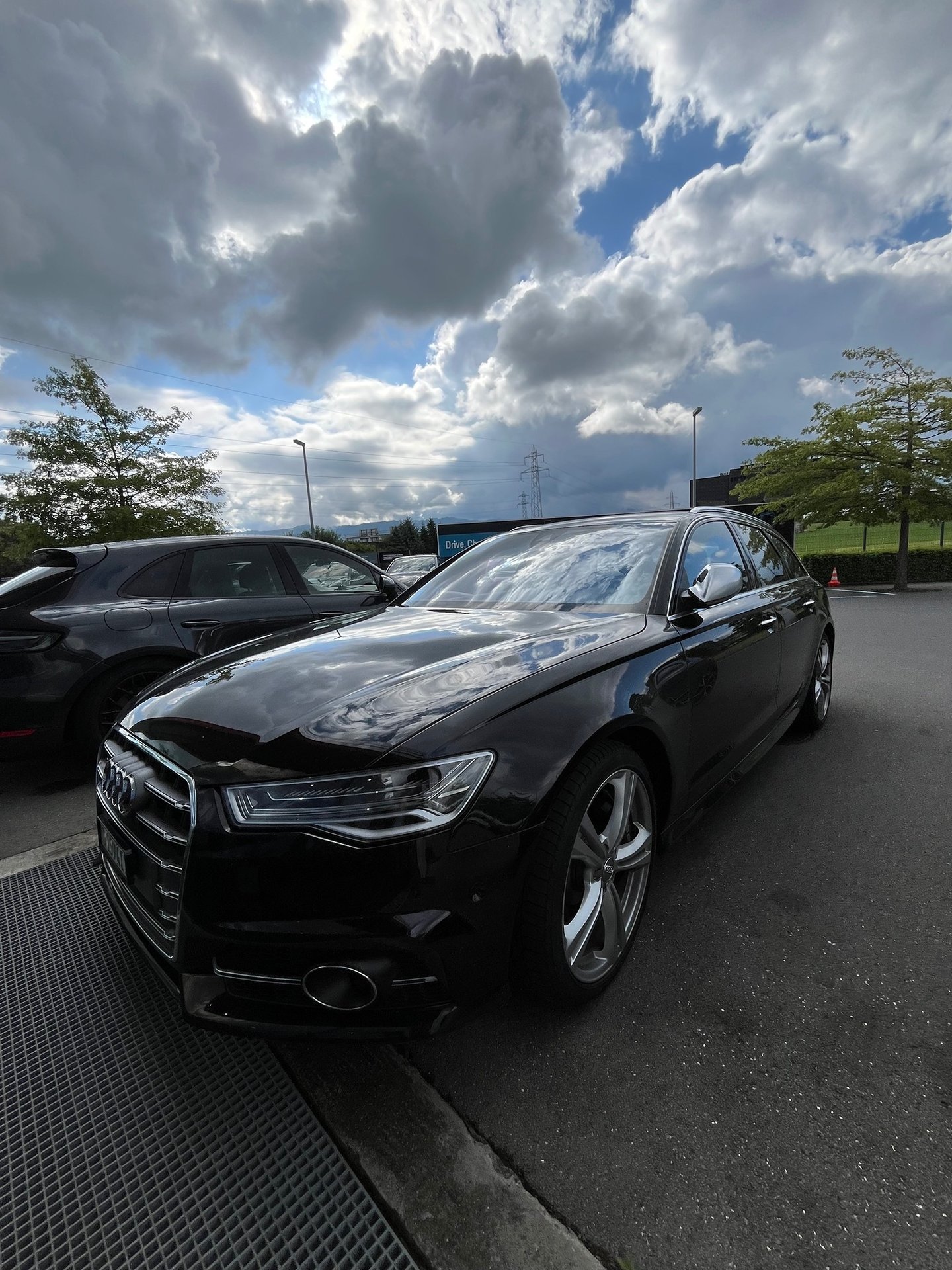 AUDI S6 Avant