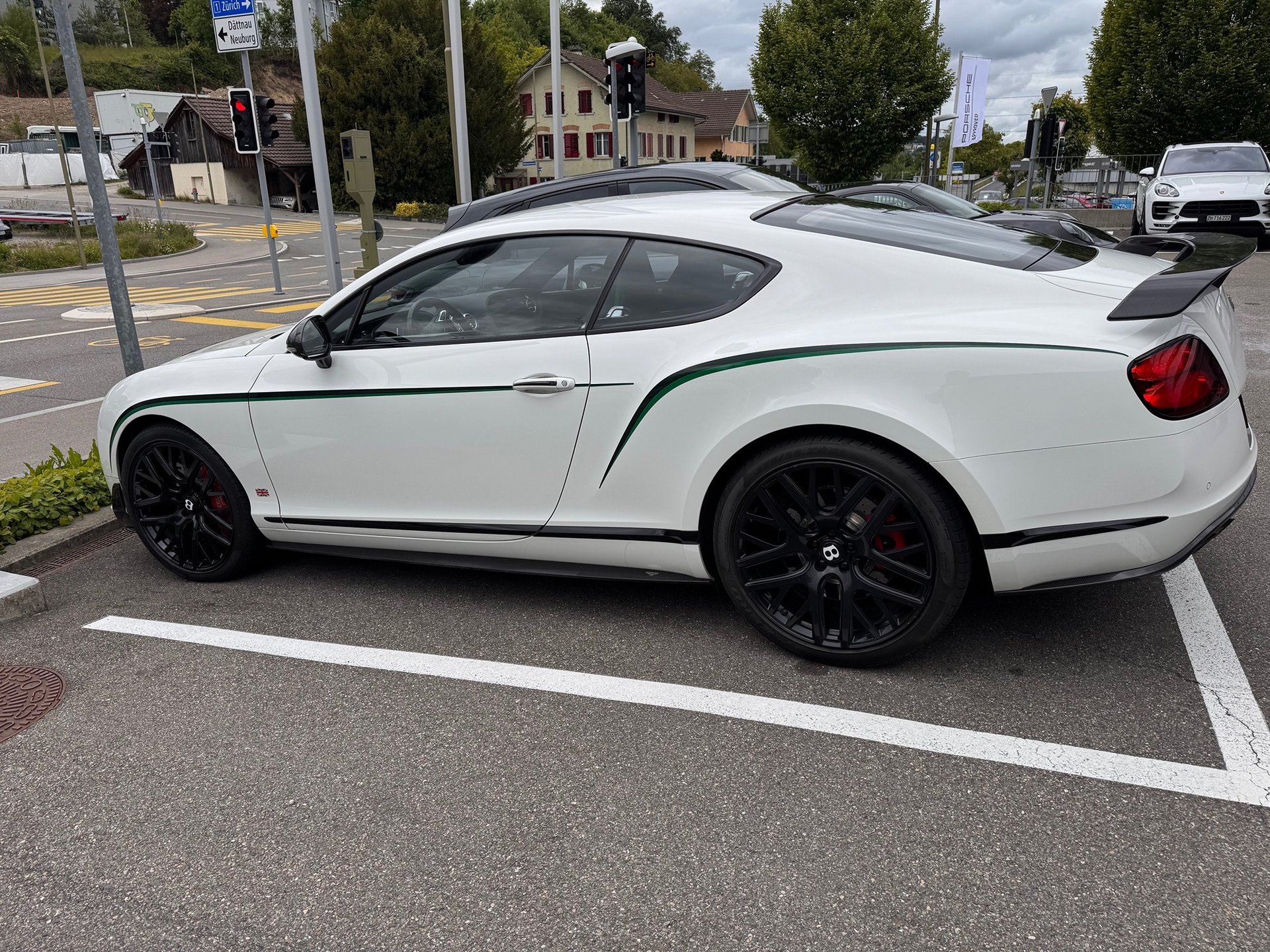 BENTLEY Continetal GT3-R