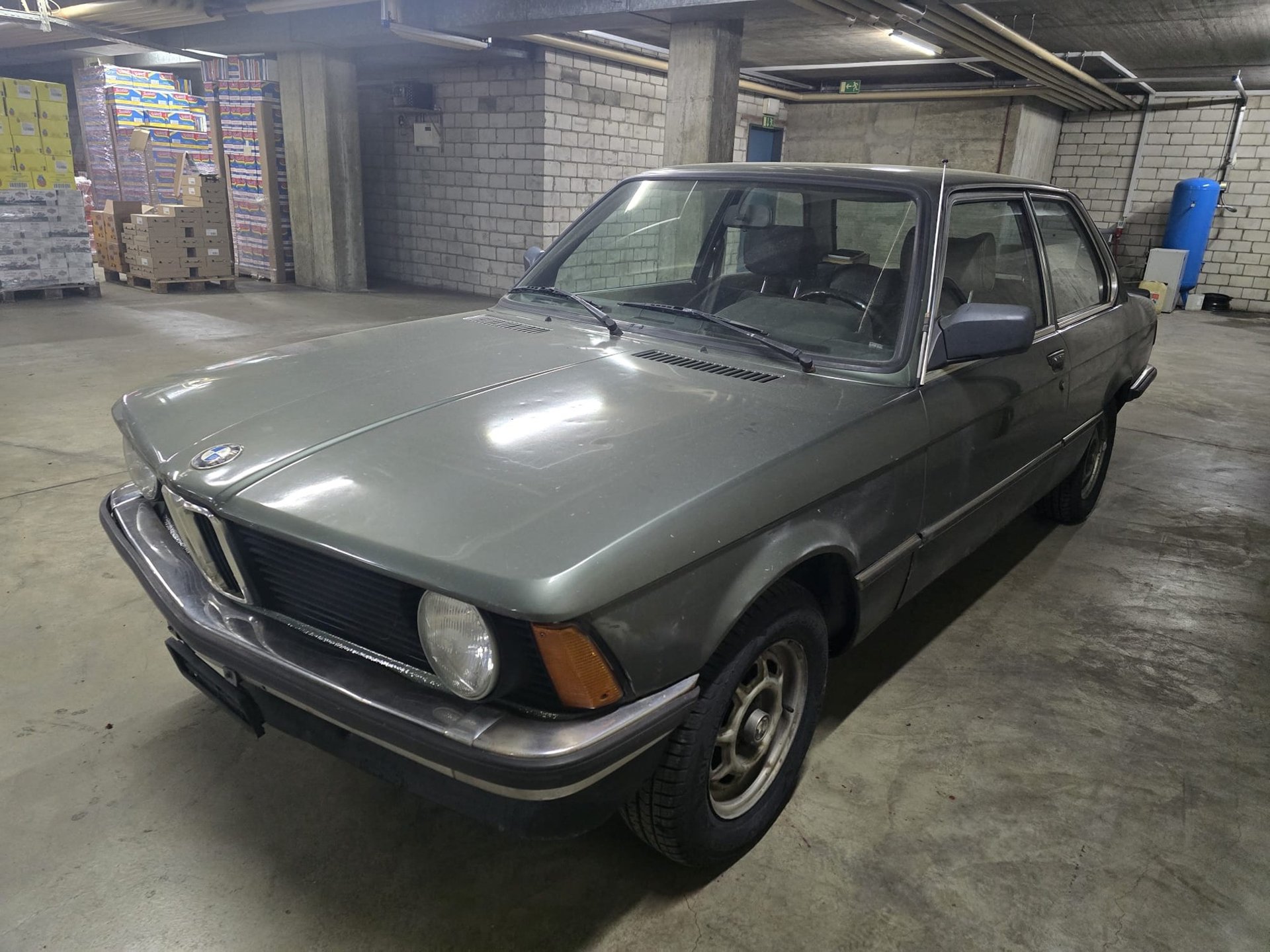 BMW 318 i