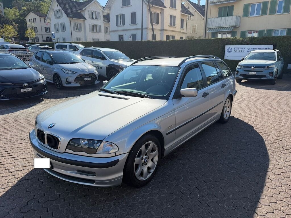 BMW 318i Touring