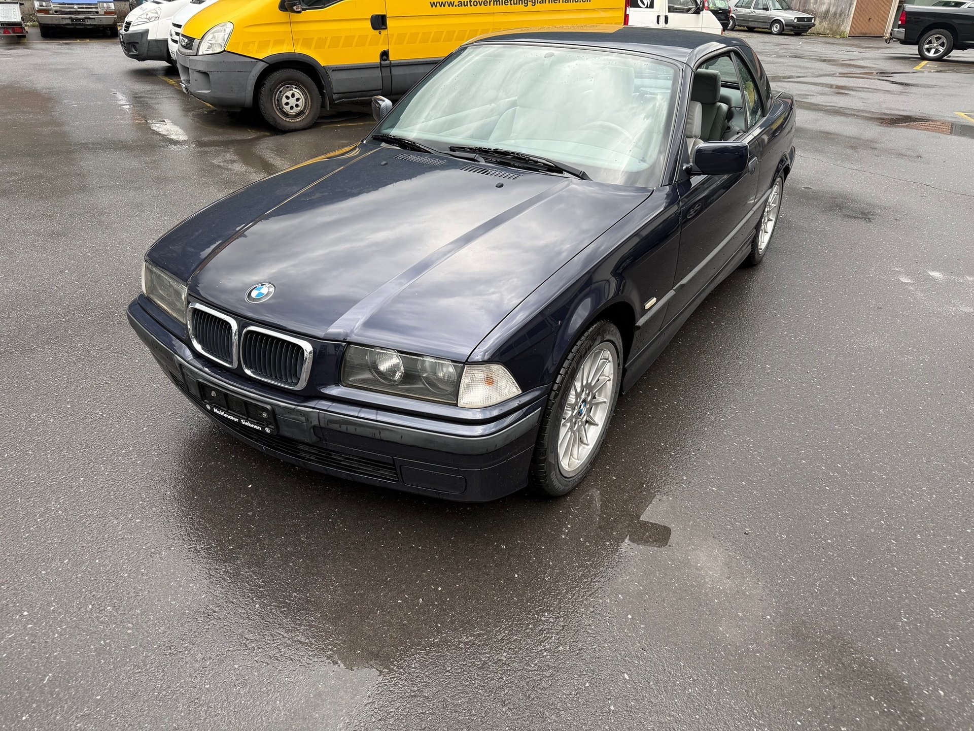 BMW 320i Cabrio