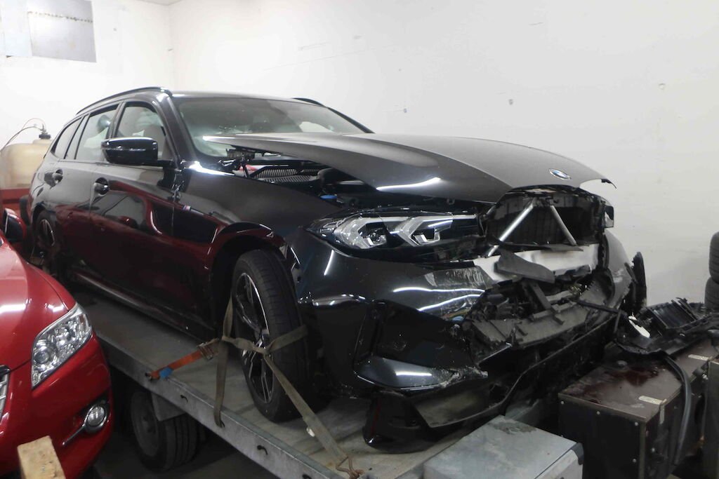 BMW 330I XDRIVE TOUR M SPORT