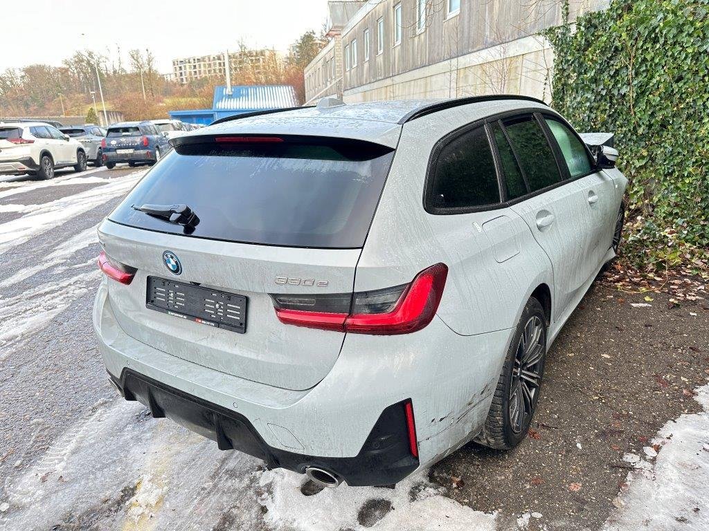 BMW 3er Serie G21 HYBRID Touring 330e x DriveTouring Steptro 2.0, 184 HP