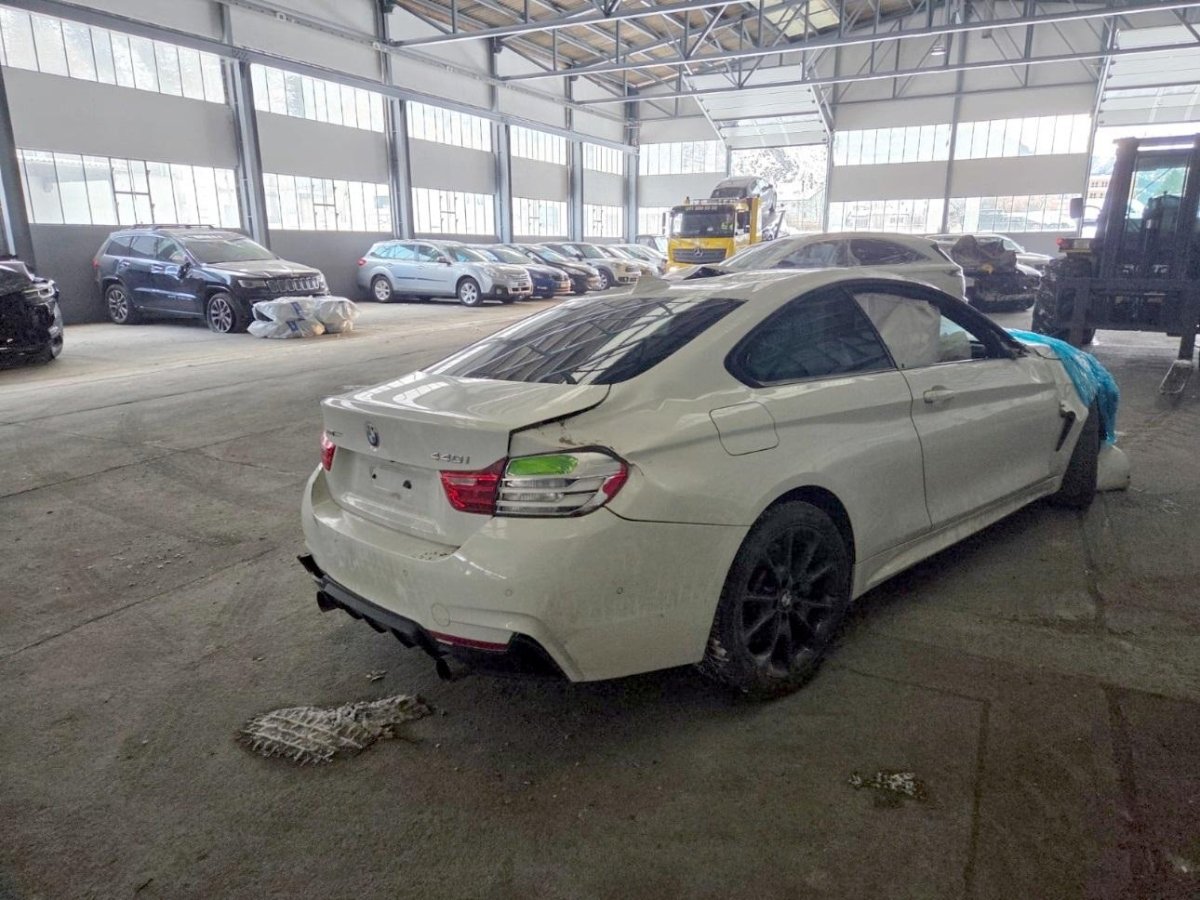 BMW 440i Coupé xDrive M Sport, 326 HP