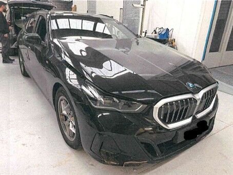 BMW 520d Touring G61