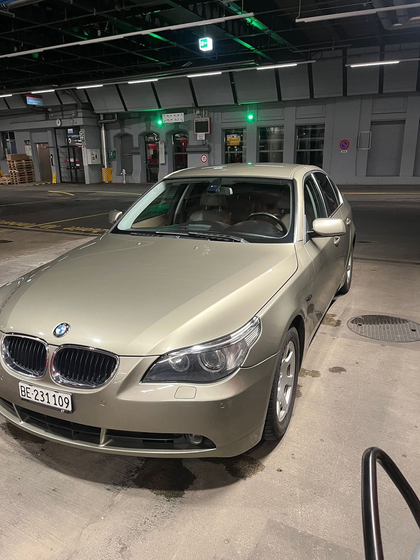BMW 530i