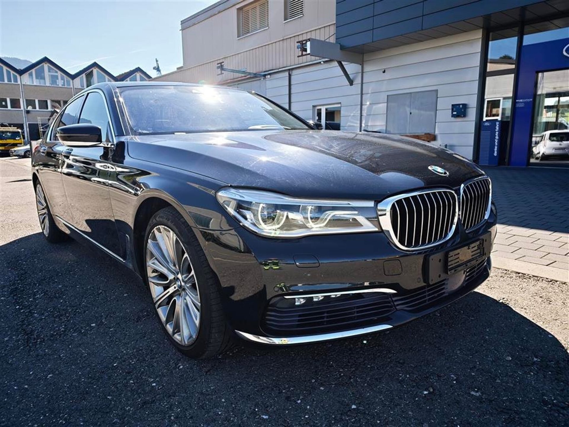 BMW 750i x Drive