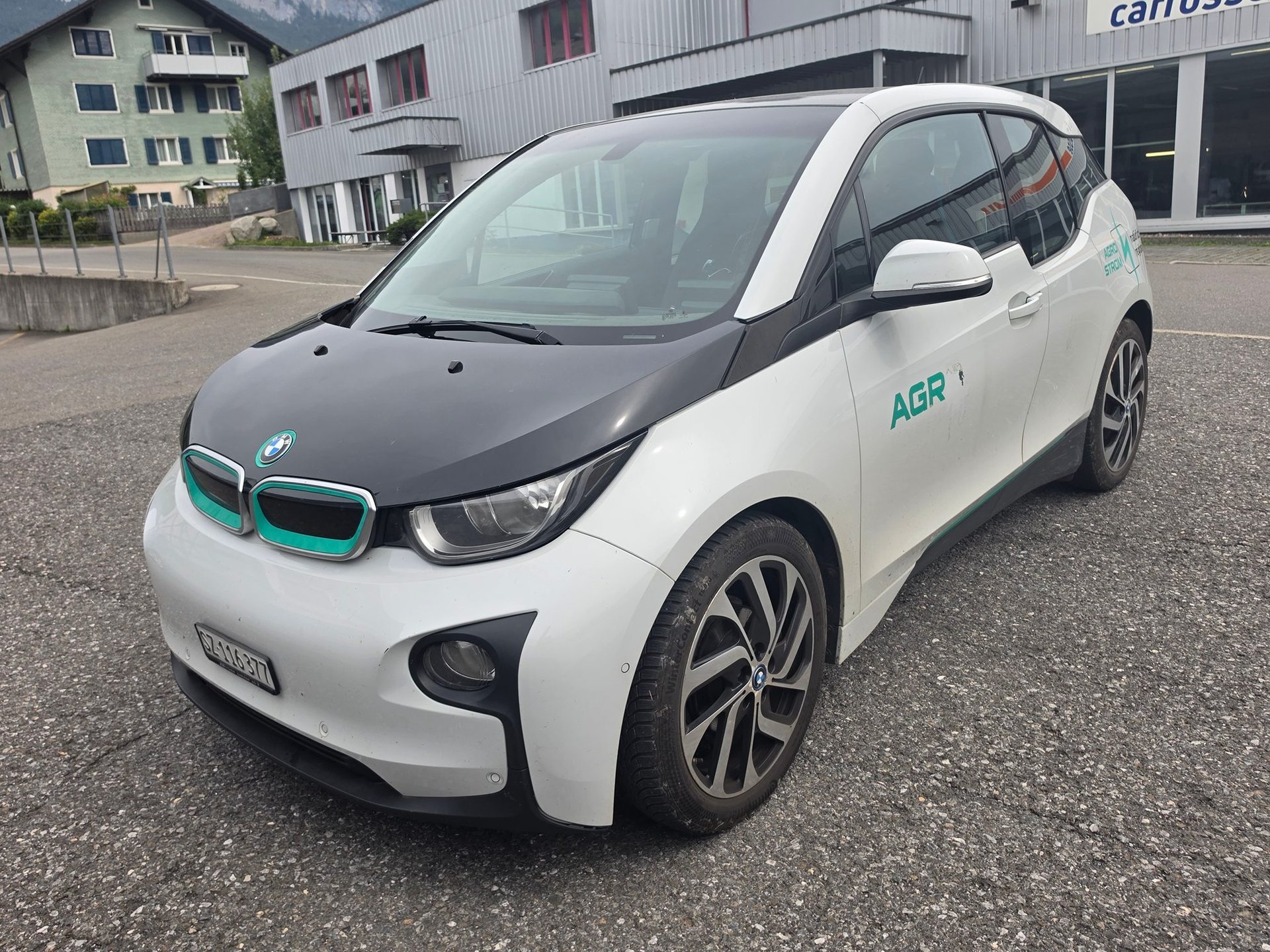 BMW i3