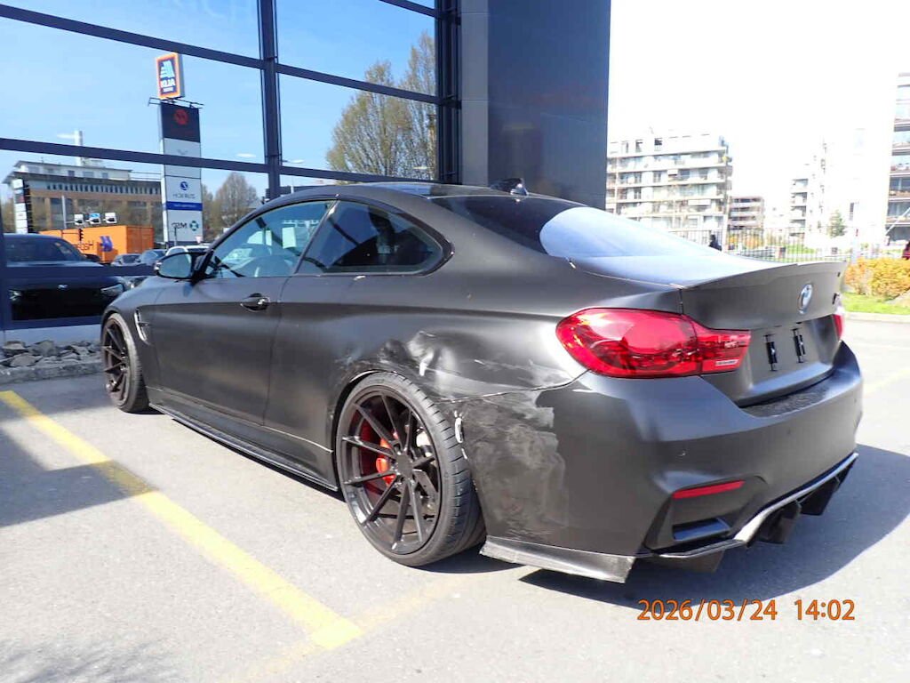 BMW M4 COUPÉ