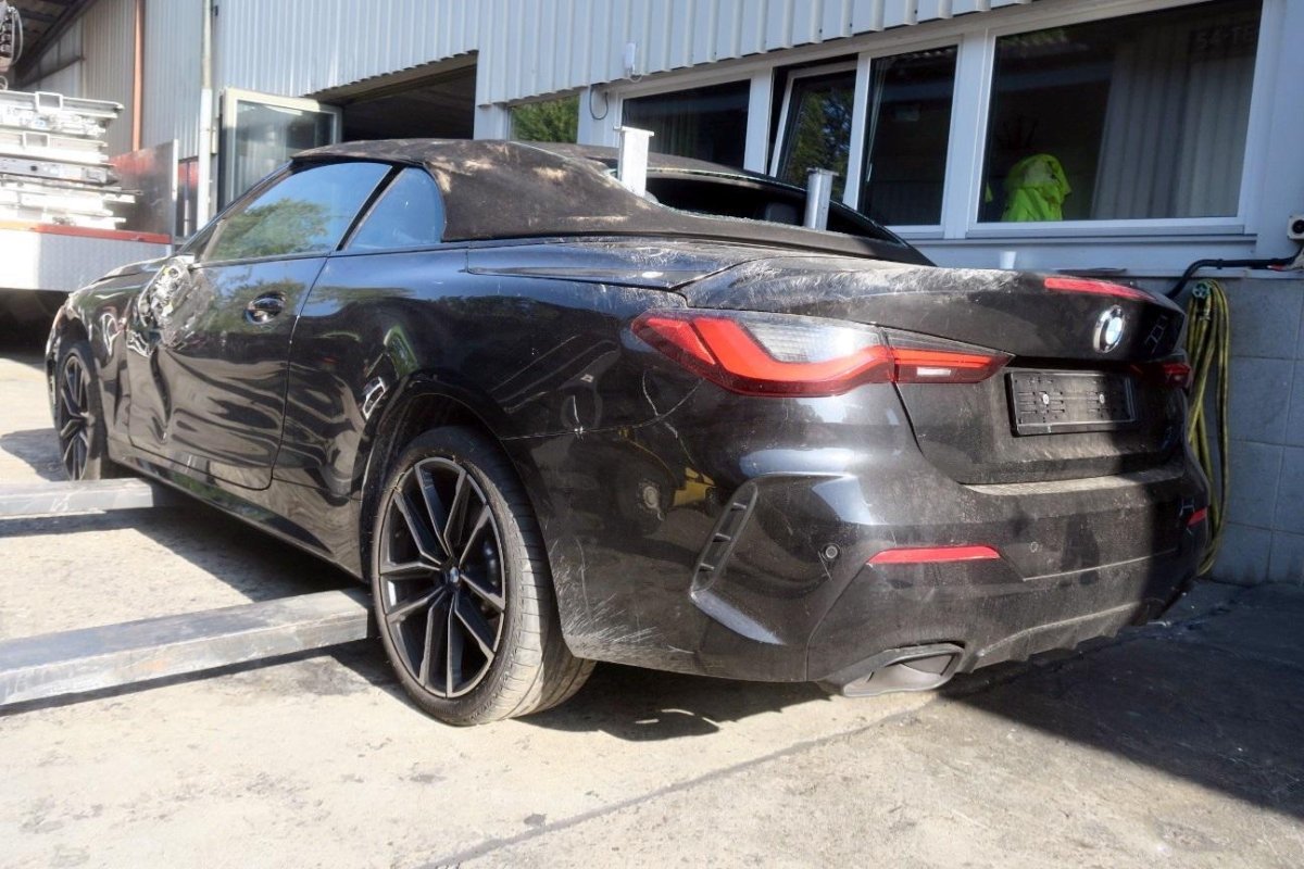 BMW M440i xDrive 48V Cabrio, 374 HP