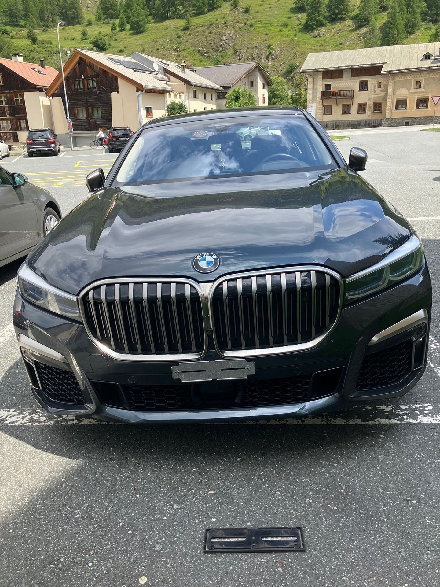 BMW M760Li xDrive