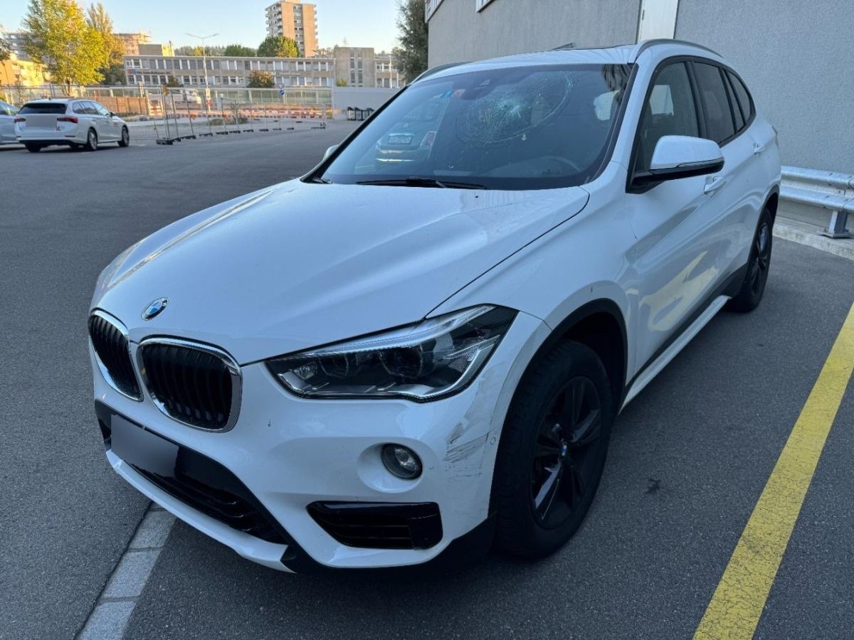 BMW X1 xDrive 20d Sport Line, 190 HP
