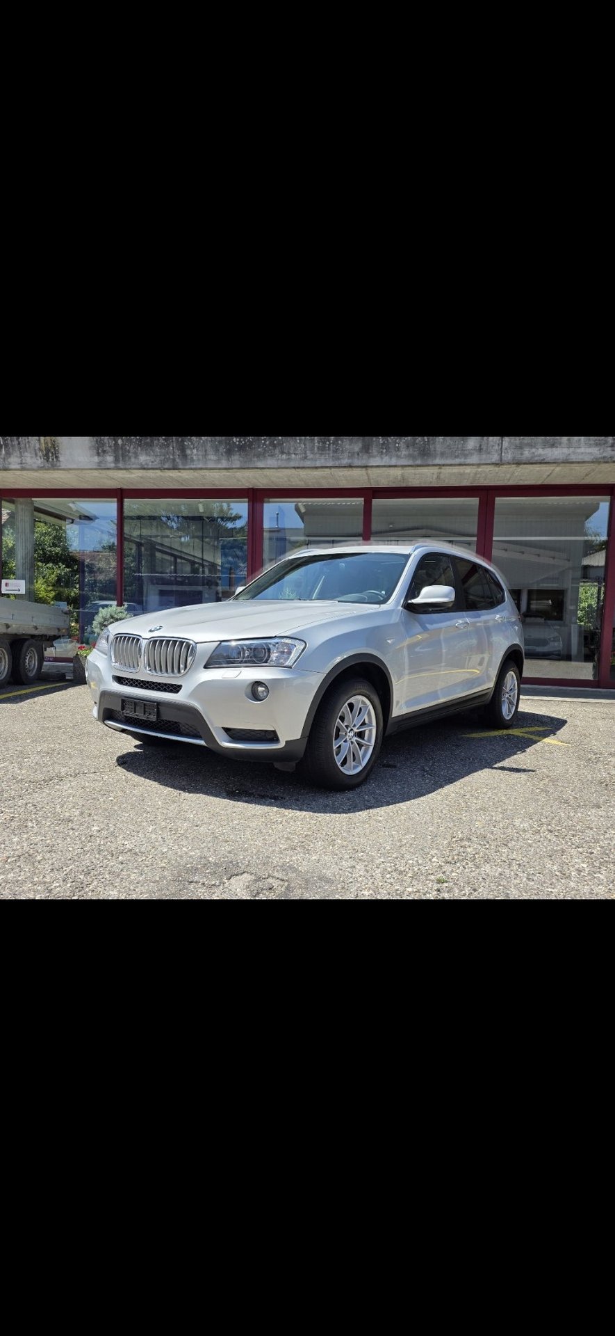 BMW X3 28i