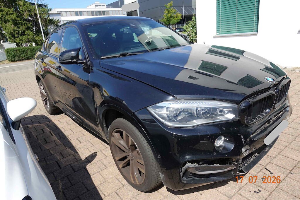 BMW X6 M50D
