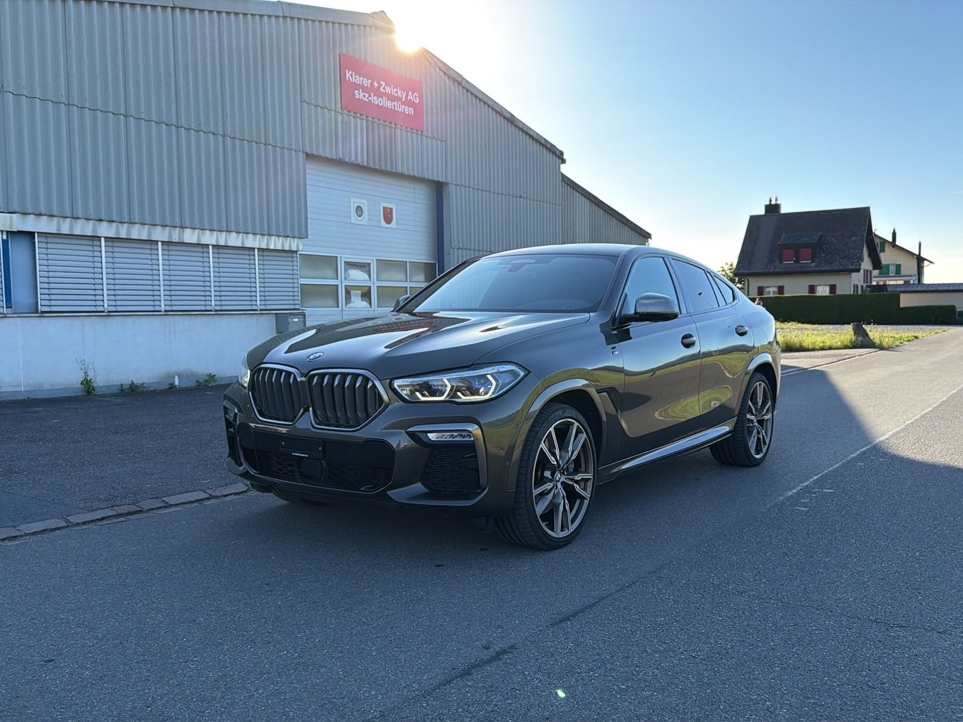 BMW X6 M50i