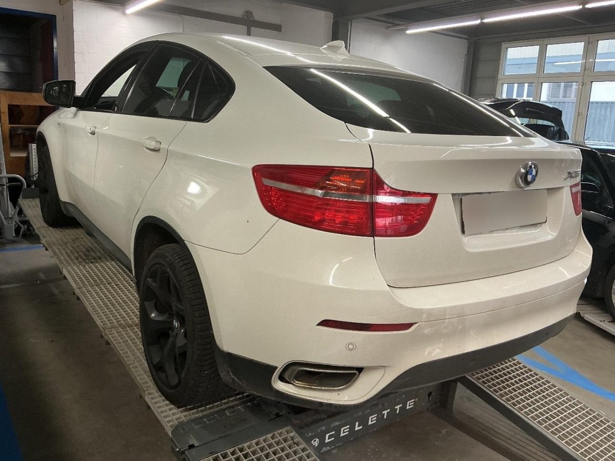 BMW X6 xDrive 40d, 306 HP