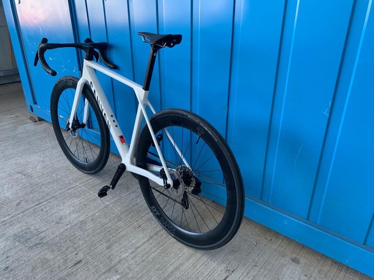 Canyon  Ultimate  CF 7 Di2 AERO