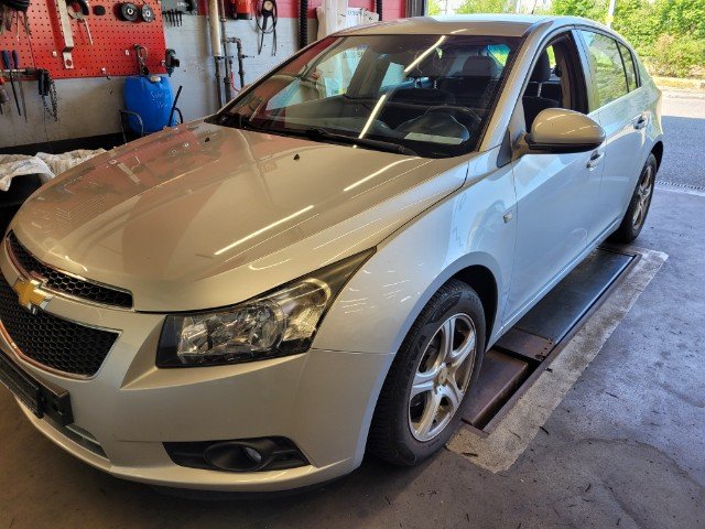 Chevrolet Cruze 1.6 LT