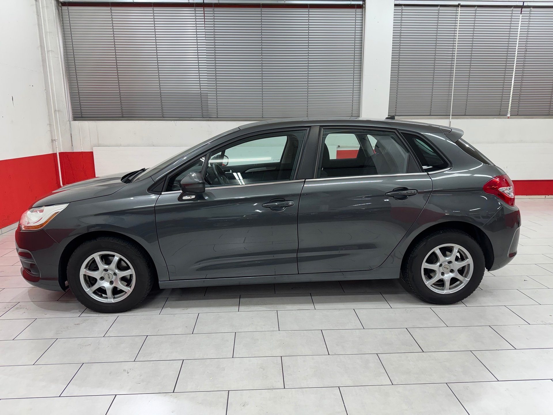 CITROEN C4 1.6i