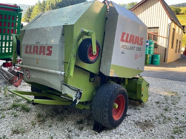 Class Rollant 255 Roto Cut Presse à balle ronde