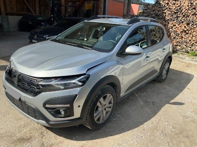 Dacia Sandero x