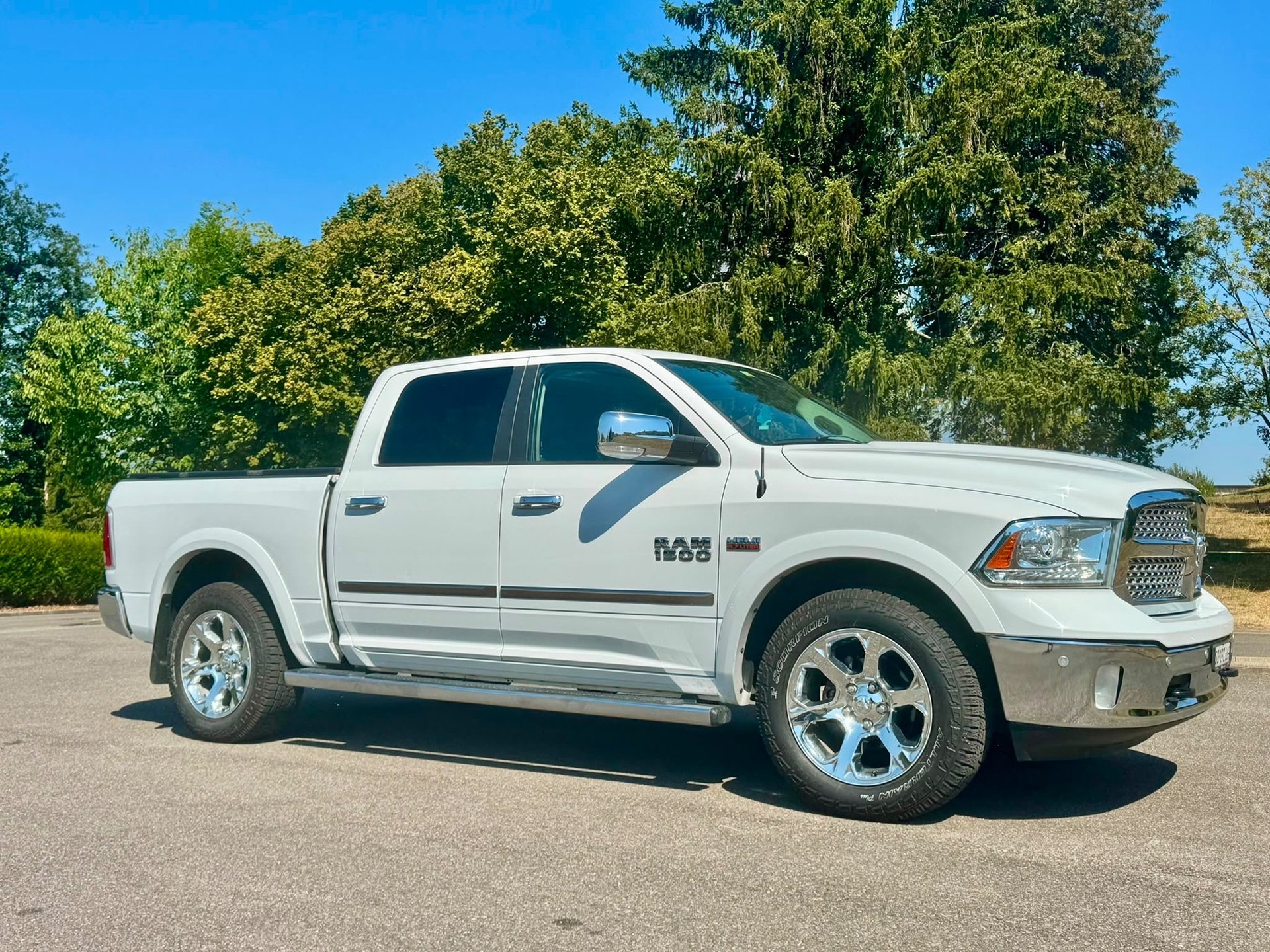 DODGE RAM 1500 Laramie