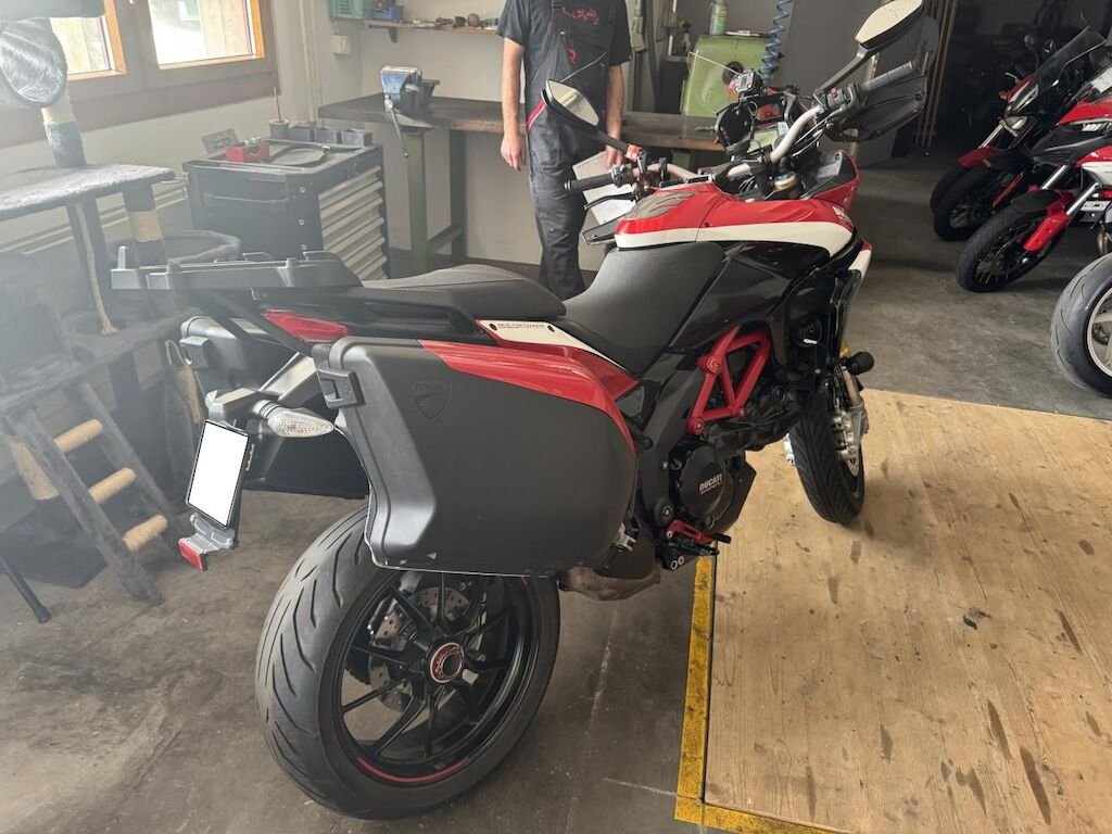 Ducati 1200 Multistrada Pikes Peak ABS