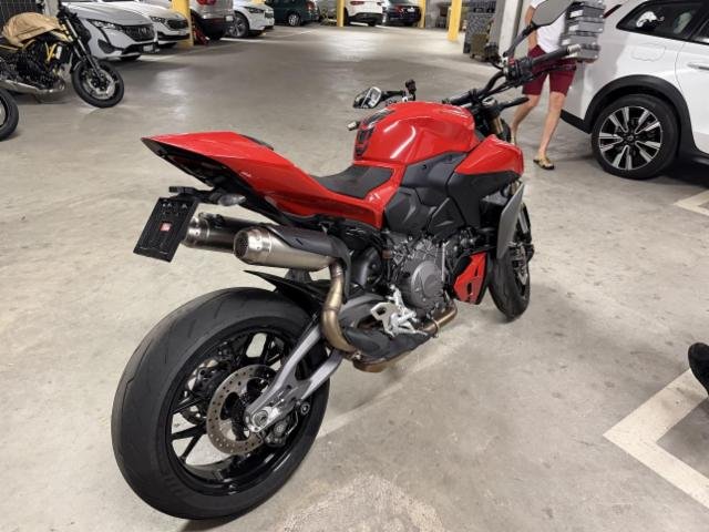 Ducati 890 Streetfighter V2 ABS