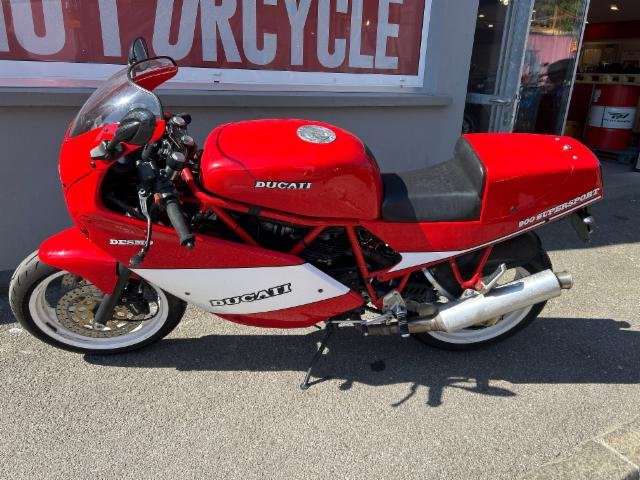 Ducati 900 SS