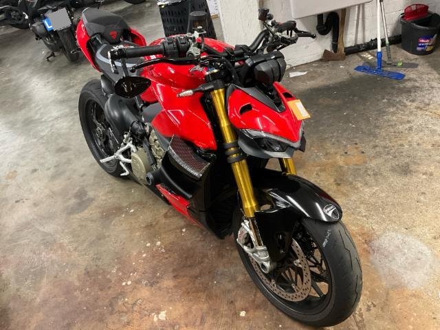 Ducati Streetfighter V4S