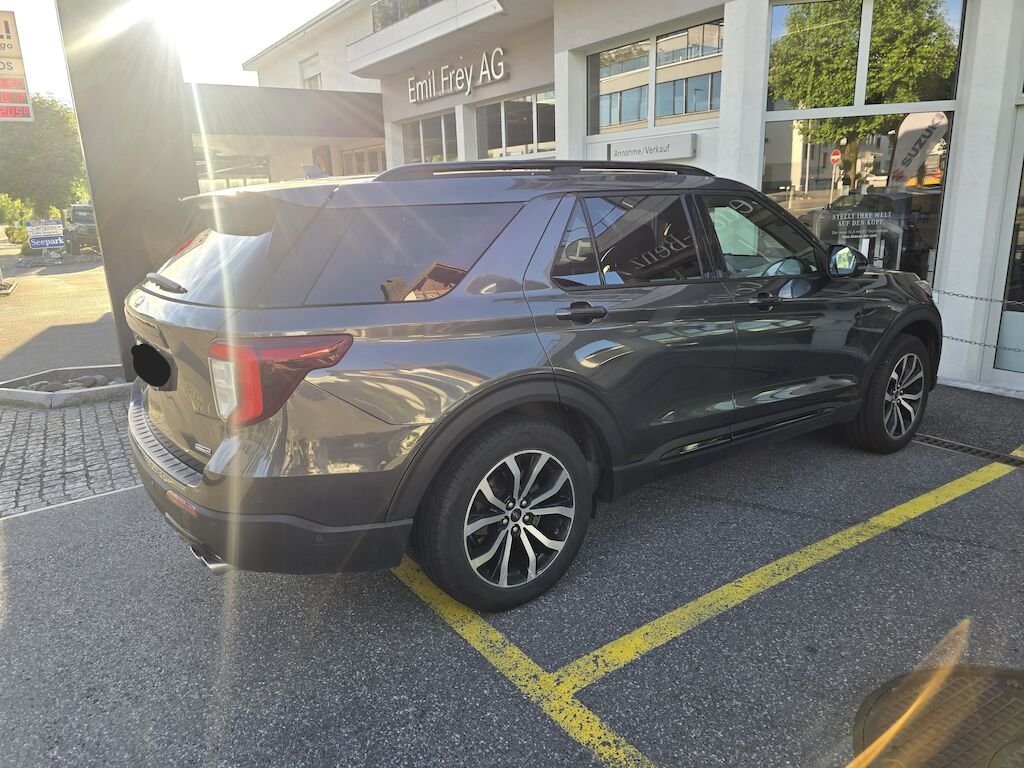 Ford Explorer