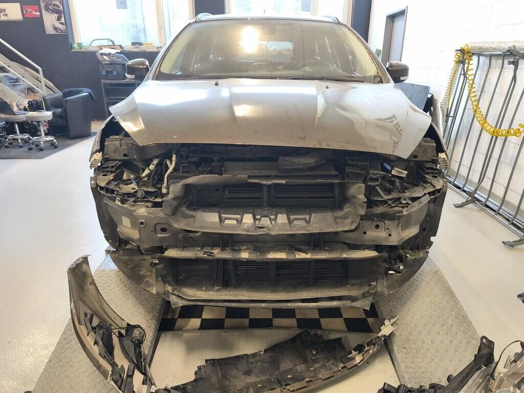 FORD Focus 1.0 SCTi Business