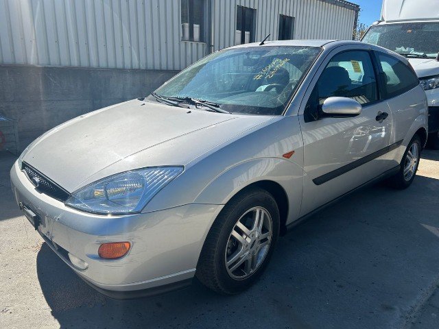 Ford Focus 1.6i 16V Trend