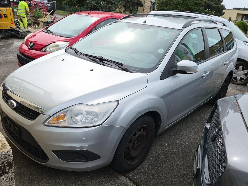 FORD Focus 1.6i VCT Carving
