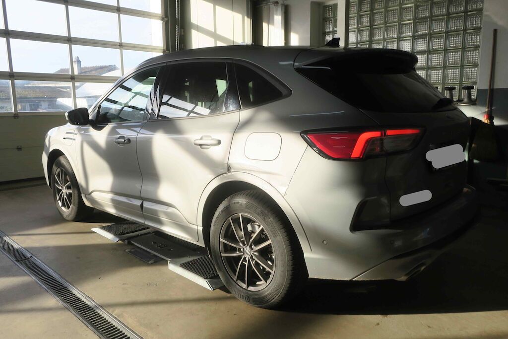 FORD KUGA 2.5 PHEV ST-LINEX2WD