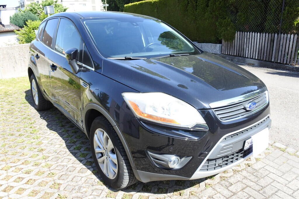 Ford Kuga 2.5 Turbo Titanium 4WD